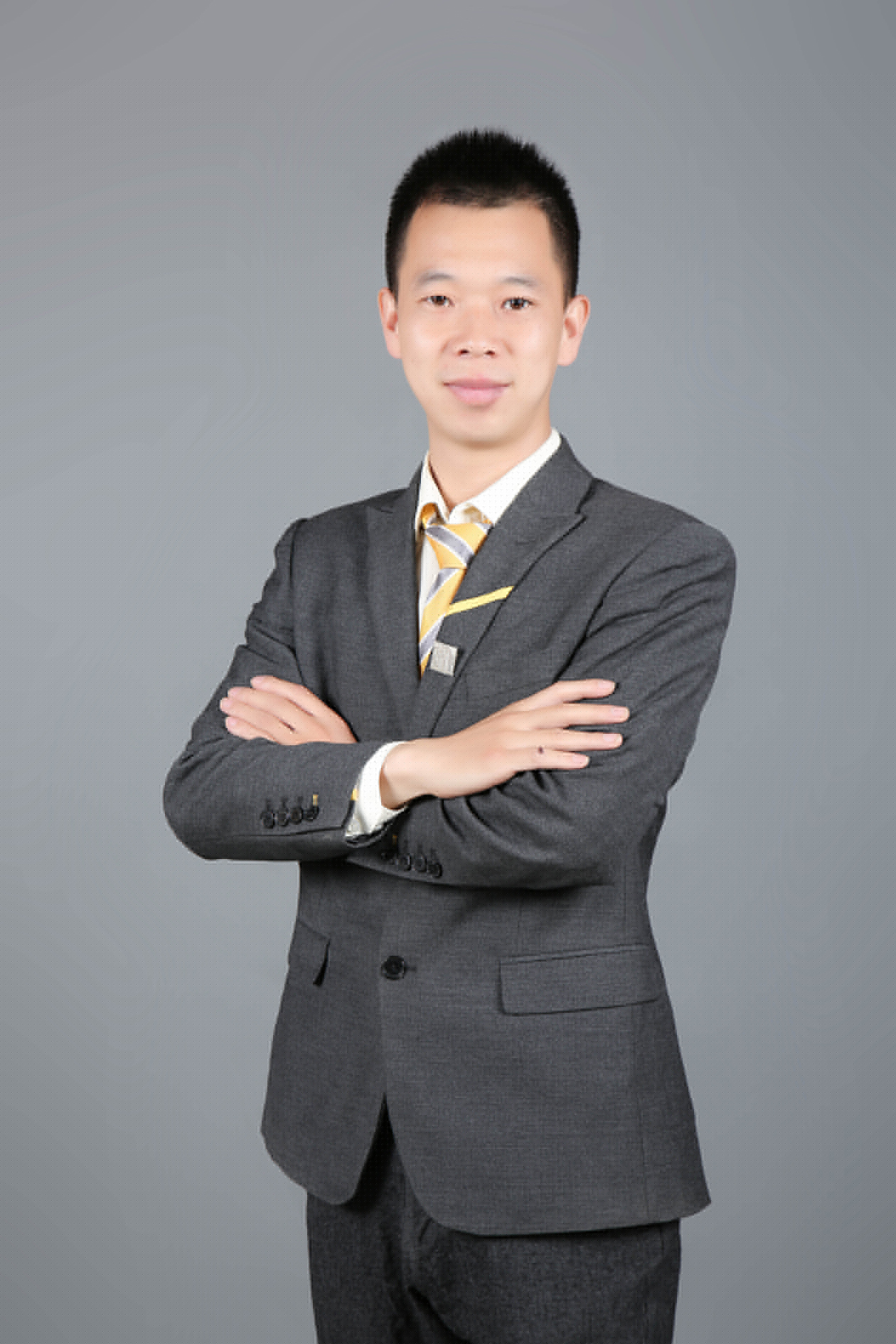 區(qū)域總監(jiān)張亞南